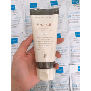 Sữa rửa mặt 𝗕𝗬𝗩𝗜𝗕𝗘𝗦 𝗪𝗢𝗡𝗗𝗘𝗥 𝗕𝗔𝗧𝗛 𝗣𝗛𝗔 𝟱.𝟱