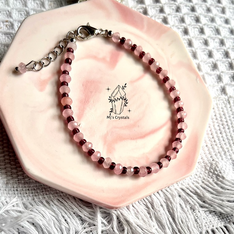 Vòng tay TA Hồng Madagascar cắt giác 3,5-4li mix Garnet đỏ tím cực xinh