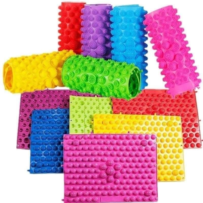 Thảm gai matxa trị liệu cảm giác bàn chân kích thước  27x36cm