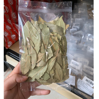 Lá bayleasf - lá nguyệt quế khô