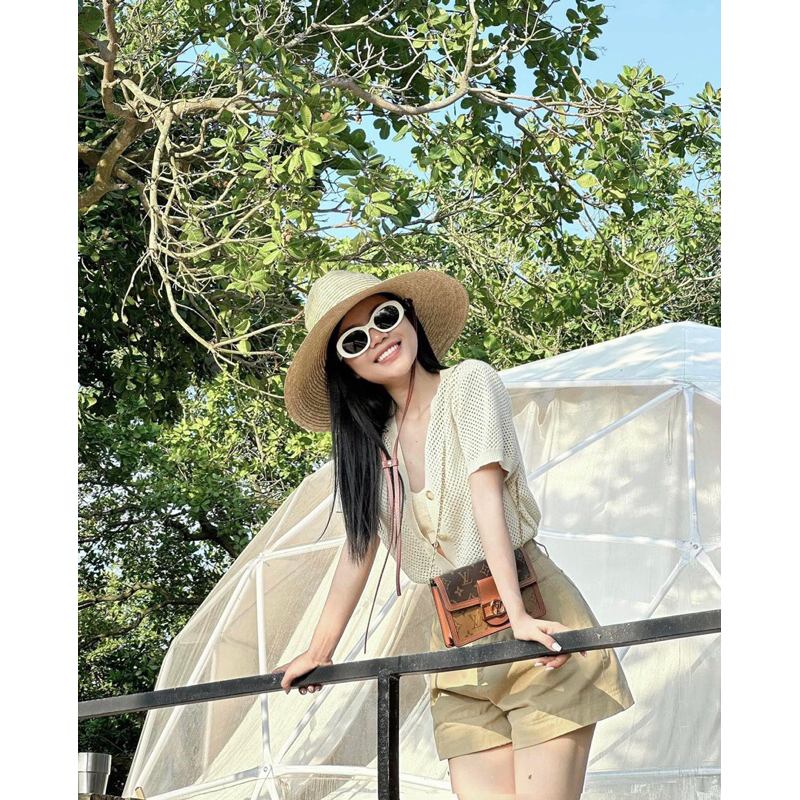 Set 3Món Áo Khoác Ren Phối Áo 2Dây Mix Quần Sooc Be