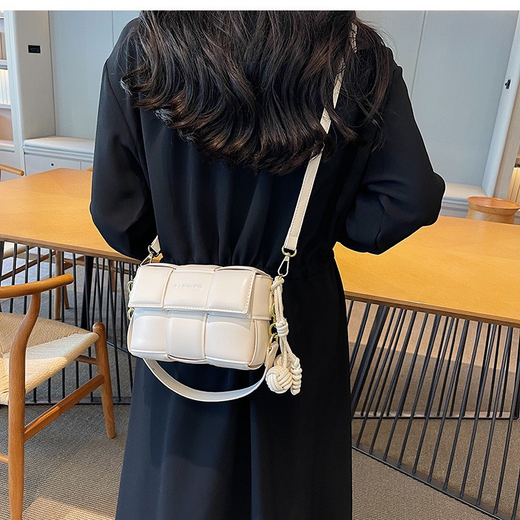 Túi xách nữ, Túi đan ô vuông hottrend. Đeo chéo, đeo vai, Thời trang phong cách 2023