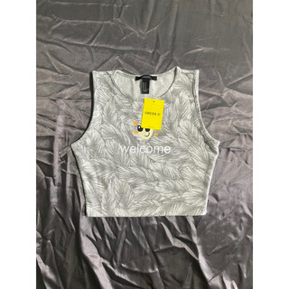 áo thun crop top balo f21 hoa văn lá