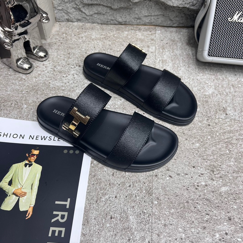 Dép lê nam 2 quai HM da bò đế cao khuy đính khuy H vàng