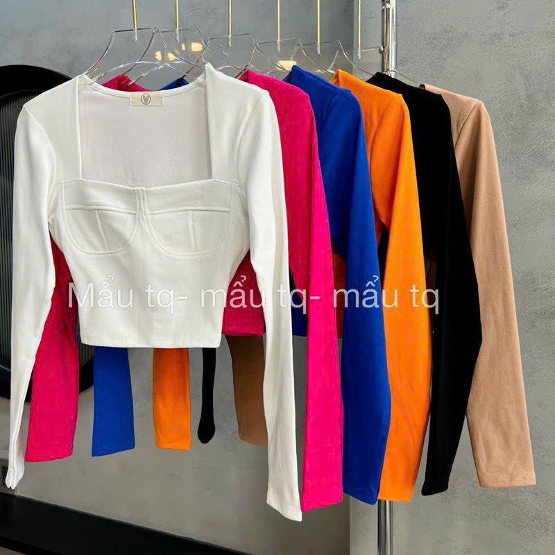 Áo croptop borip tay dài cổ vuông viền ngực