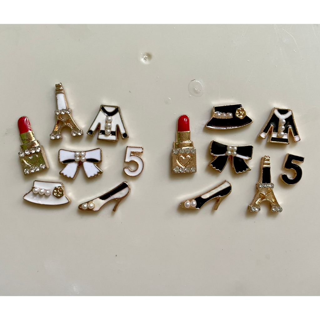 Set Charm Đính Đá Trang Trí Dép Cross Siêu Sang Có Sẵn Nút Gắn