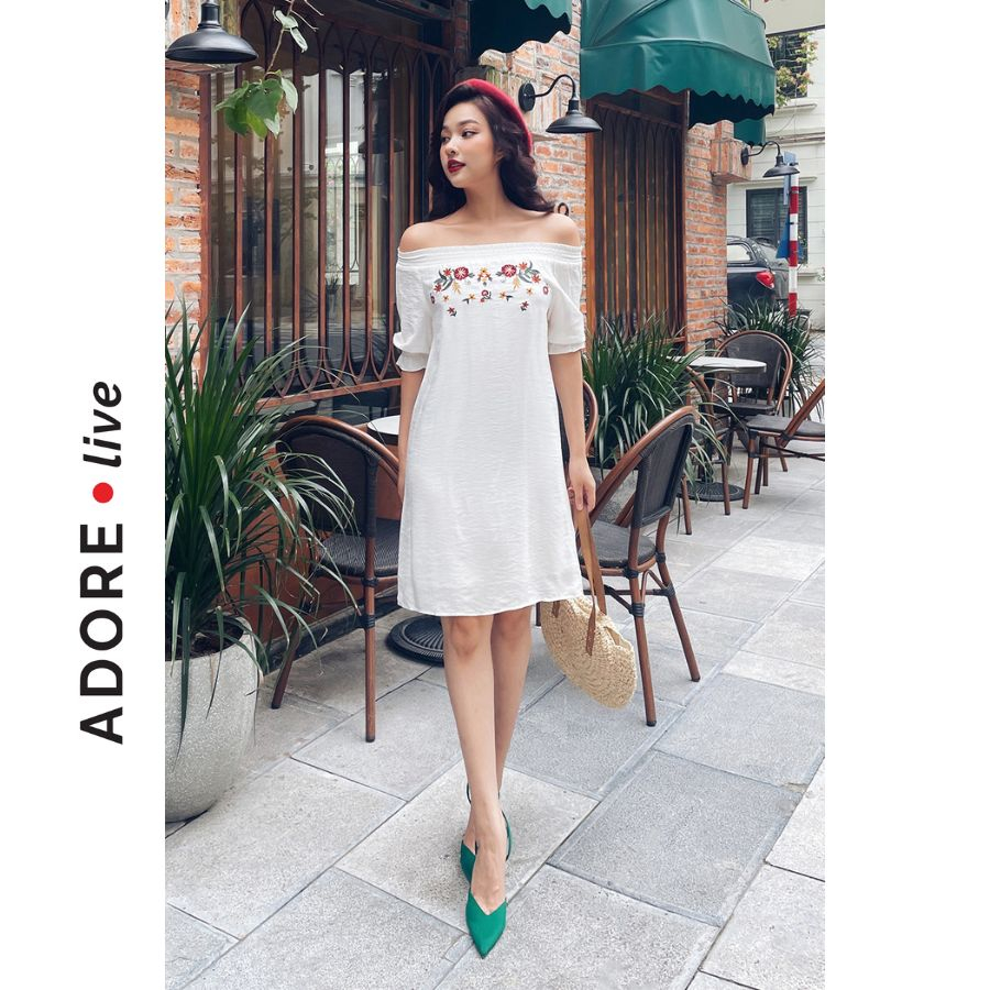 Đầm Mini dresses cổ trễ đũi xước trơn trắng thêu ngực 321DR1080  ADORE DRESS