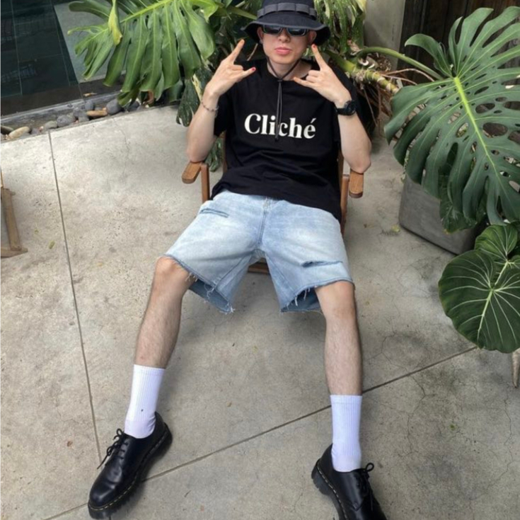 Áo phông ngắn tay dáng relax UNCLÉ Big Cliche T-shirt