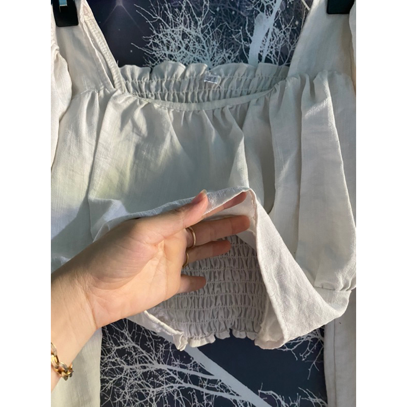 Áo tiểu thơ trắng croptop