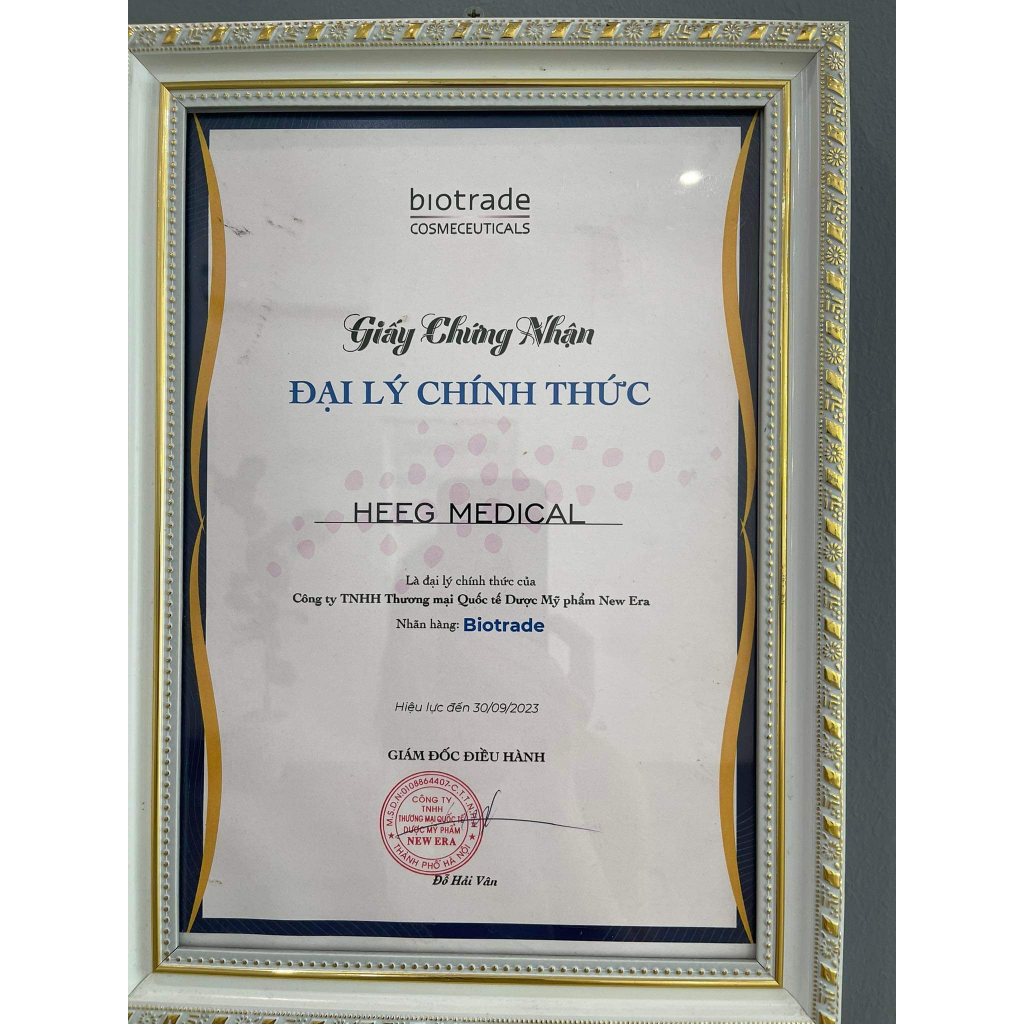 Kem tái tạo hư tổn sau mụn Biotrade acnaut repair cream