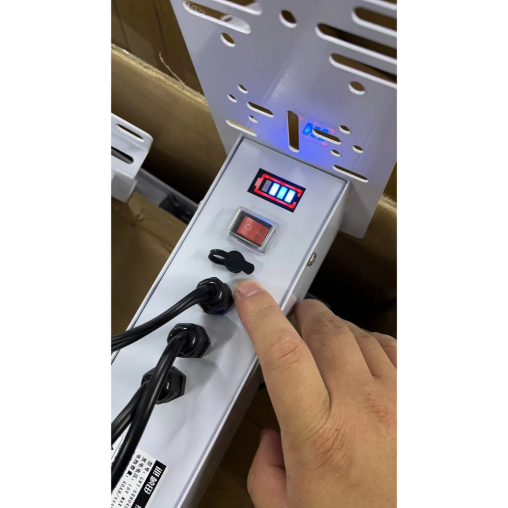 Tấm Pin Năng Lượng Mặt Trời 40W-14ah 40w NGUỒN 12V led va camera xài 2 ngày led 12v sạc bình 12v