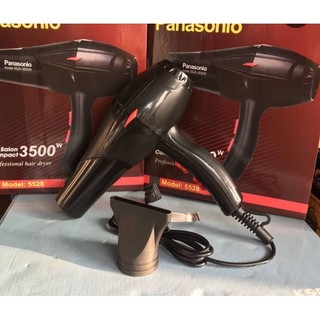 Máy sấy tóc Panasonic.