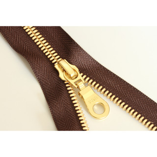 02 cái  Củ khóa YKK