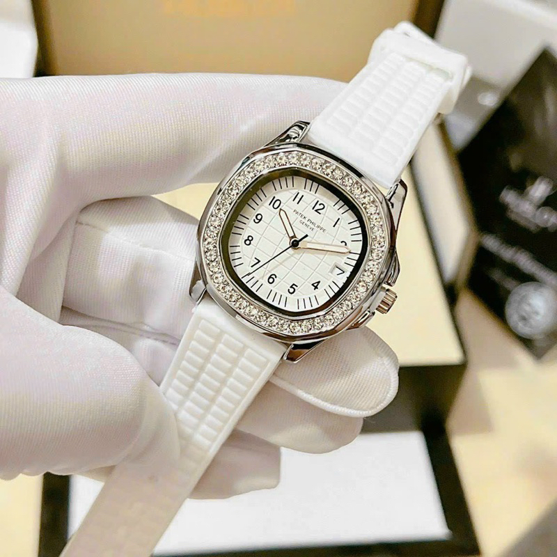 Đồng Hồ Nữ PATEK_PHILIPP Dây Cao Su - Viền Nạm Đá