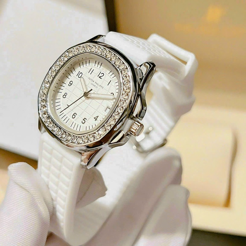 Đồng Hồ Nữ PATEK_PHILIPP Dây Cao Su - Viền Nạm Đá