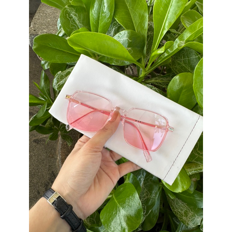 KÍNH TRẮNG HỒNG