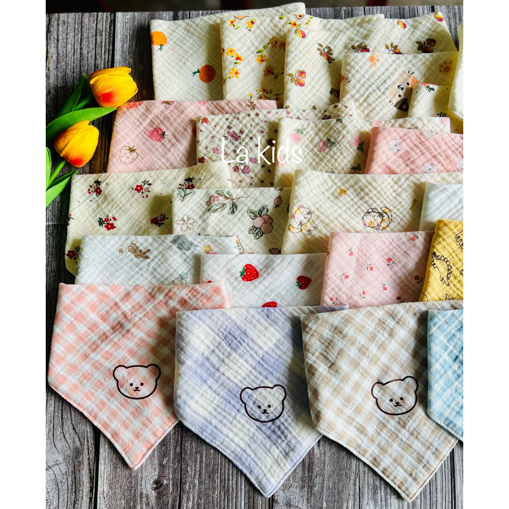 Set 2 yếm xô muslin 4 lớp cho bé,