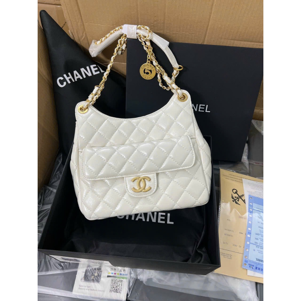 Túi c.neo kẹp nách trần trám da bóng nhẹ size 19-22cm fullbox