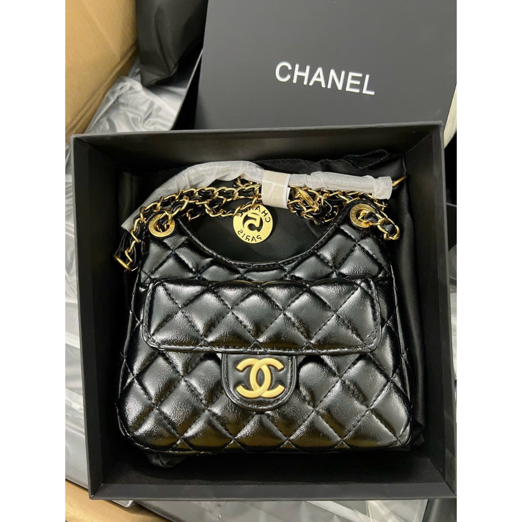 Túi c.neo kẹp nách trần trám da bóng nhẹ size 19-22cm fullbox