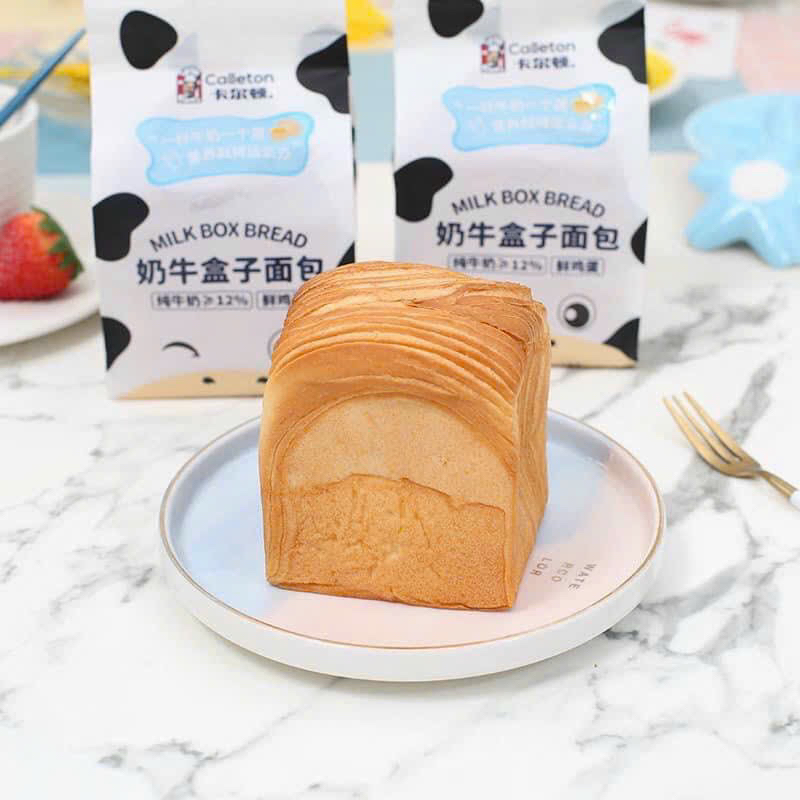 Bánh mì bơ sữa ngàn lớp Calleton 80gr