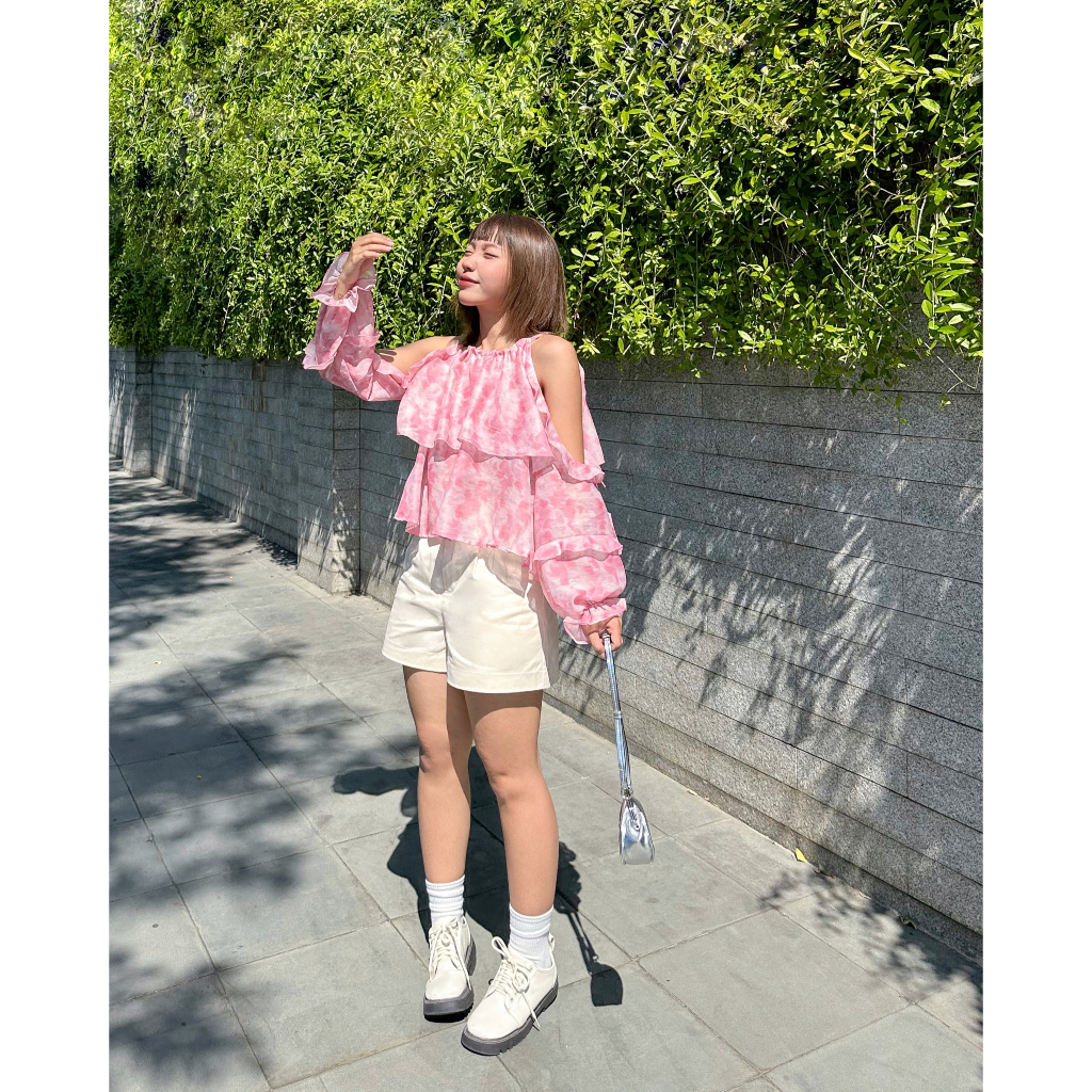 Áo yếm bèo form rộng điểm nhấn khoét vai cột nơ phía sau xinh xắn Lami Top  - Sibling House