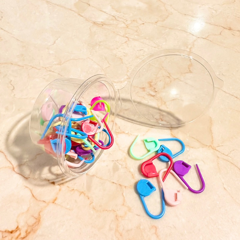 Móc đánh dấu len