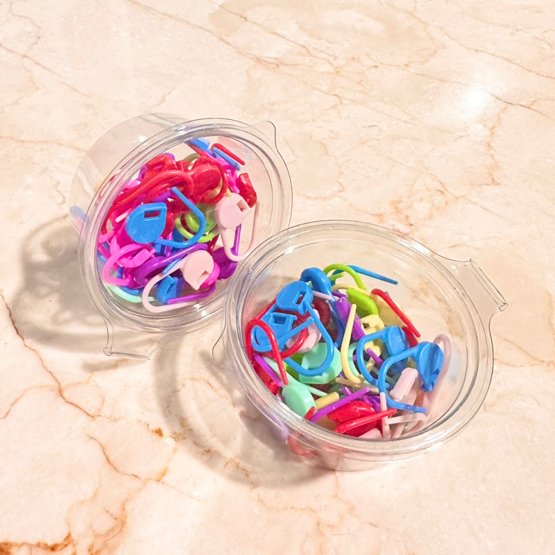 Móc đánh dấu len