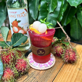Syrup Chôm Chôm Pha Chế(Syrup Rambutan) KINGTEA.XT-Chai Thủy Tinh 800ml