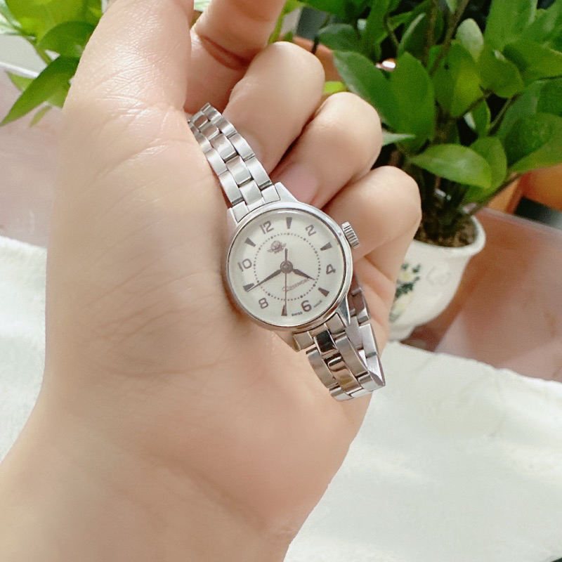 Đồng hồ nữ si nhật hiệu Rosemont