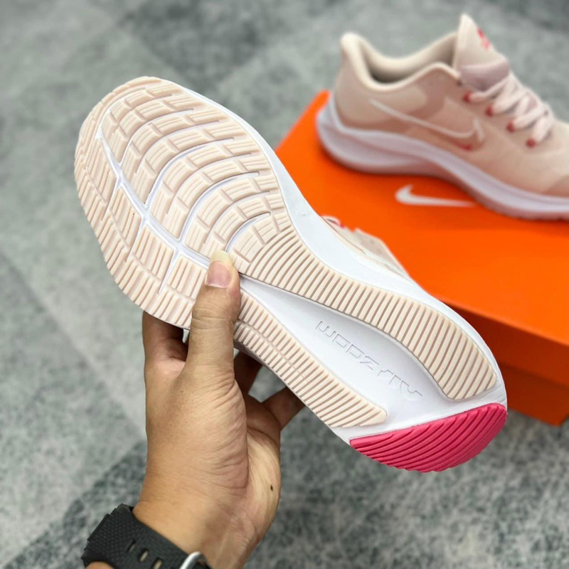 Giày sneaker zoom fly 8 hồng nude