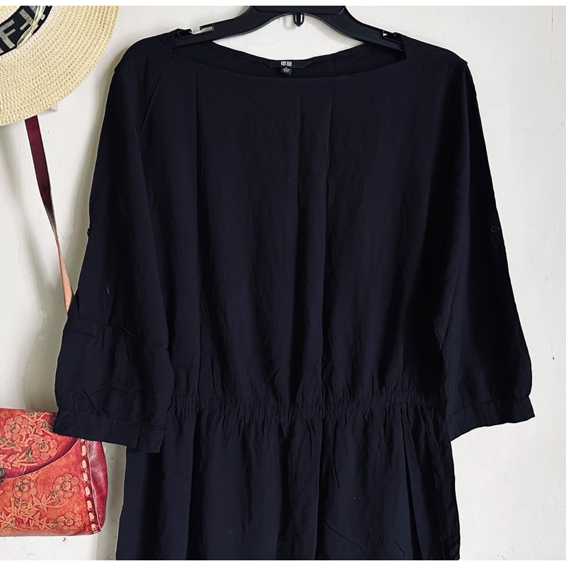 Đầm Uniqlo tay dài