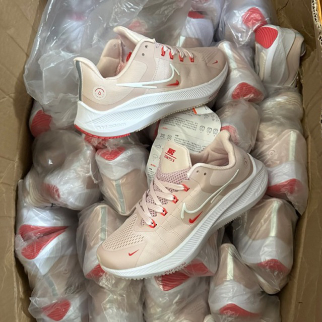 Giày sneaker zoom fly 8 hồng nude