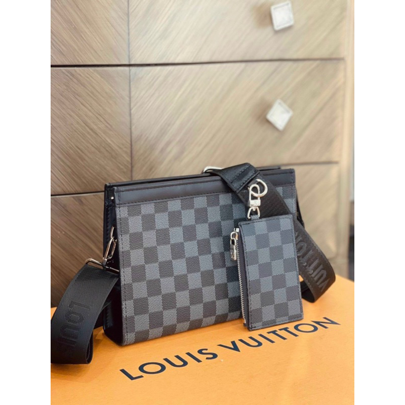 Túi đeo chéo lv 81124 fullbox nam châm xịn sò