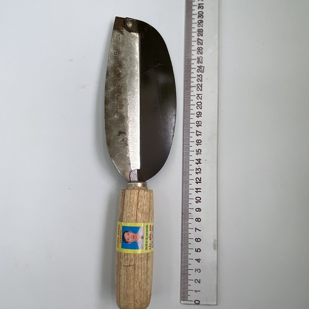 Dao bào tay trái