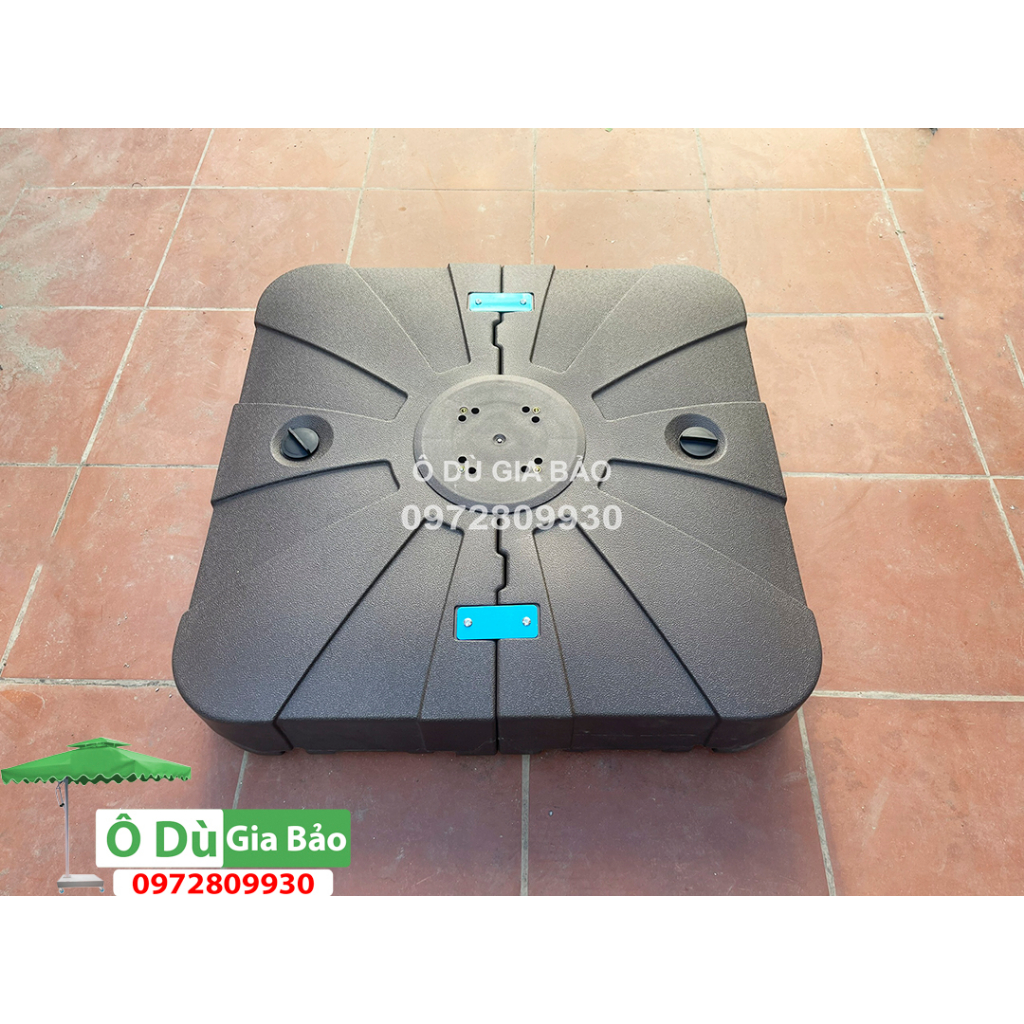 Chân đế nhựa-đổ nước siêu chắc chắn của Ô dù lệch tâm hợp kim nhôm 3mx3m chỉnh góc nghiêng