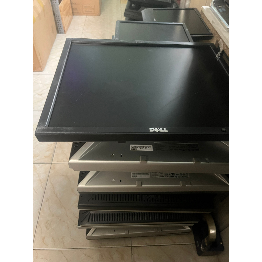 LCD 19" DELL ULTRASHARP VUÔNG