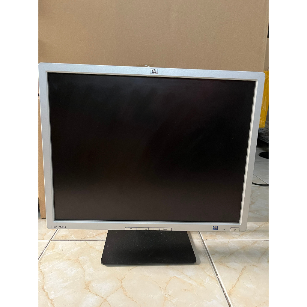 Màn hình máy tính HP Compaq Monitor LE1711 | 17inch | TN | HD+ | 60Hz – 5ms | 85% sRGB | 5:4 ratio chính hãng Shopcom