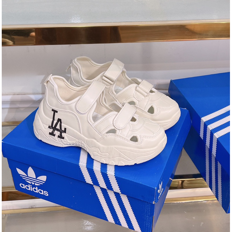 Giày thể thao rọ kem đế 5 phân chữ LA đen &LA xanh-HTN