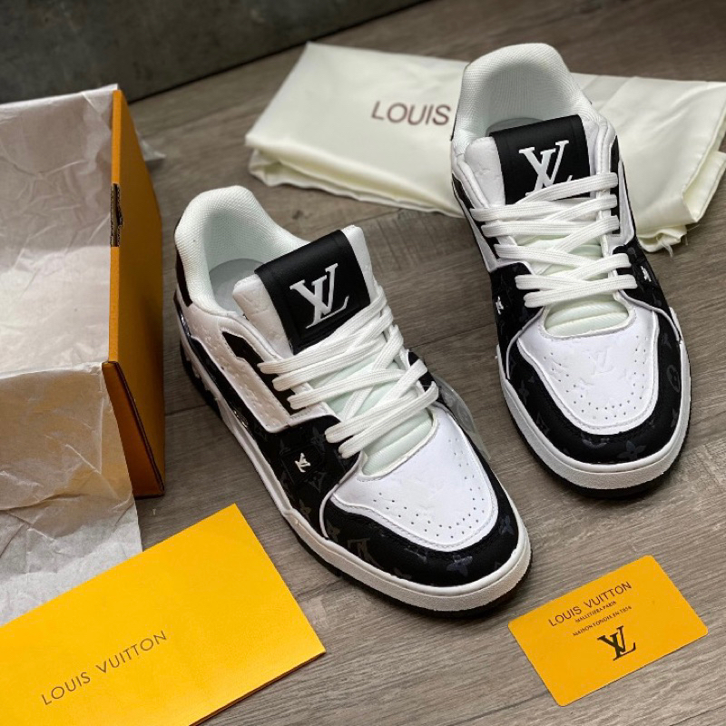 GIÀY LV TRAINER SNEAKER WHITE BLACK CAVAS BẢN MỚI SS23 LAI AU - LV TRẮNG ĐEN
