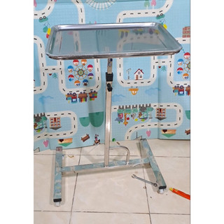 BÀN ĐỰNG DỤNG CỤ PHẪU THUẬT - BÀN TÍT