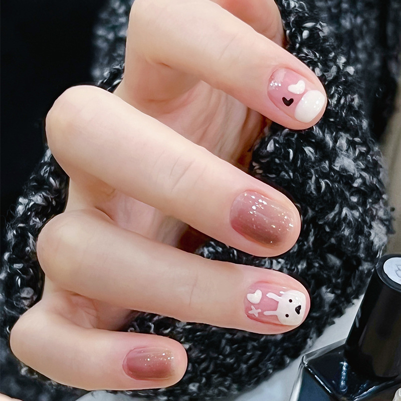 Móng Tay Giả Thỏ Trắng Chinna Nii Hộp 24 Nail Box Kèm Phụ Kiện.