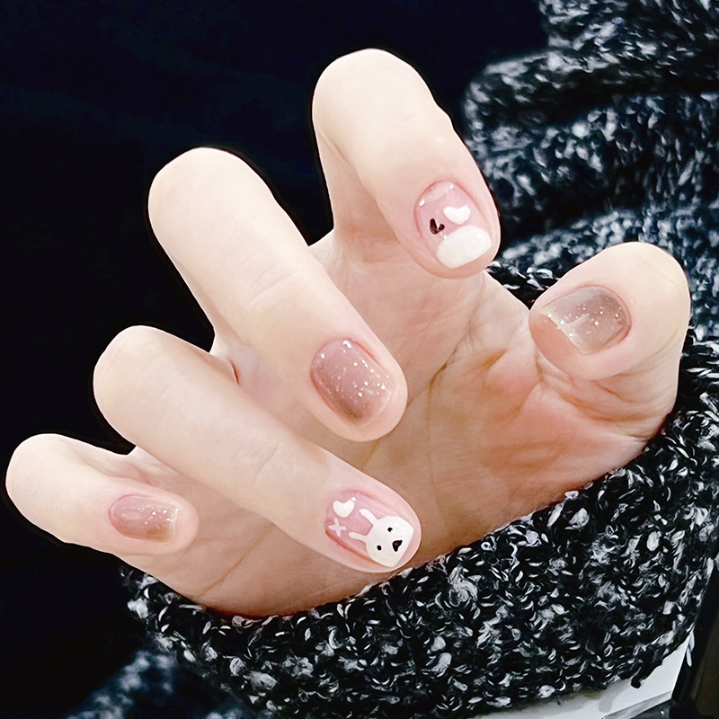 Móng Tay Giả Thỏ Trắng Chinna Nii Hộp 24 Nail Box Kèm Phụ Kiện.