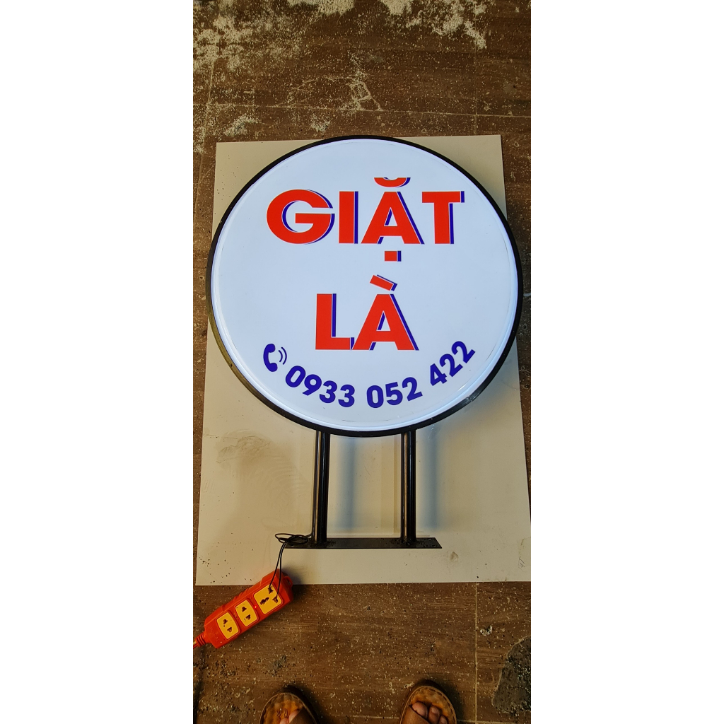 Biển vẫy mica hút nổi sáng đèn - Biển quảng cáo hộp đèn hút nổi mica hình tròn cho nhà hàng,quán cafe