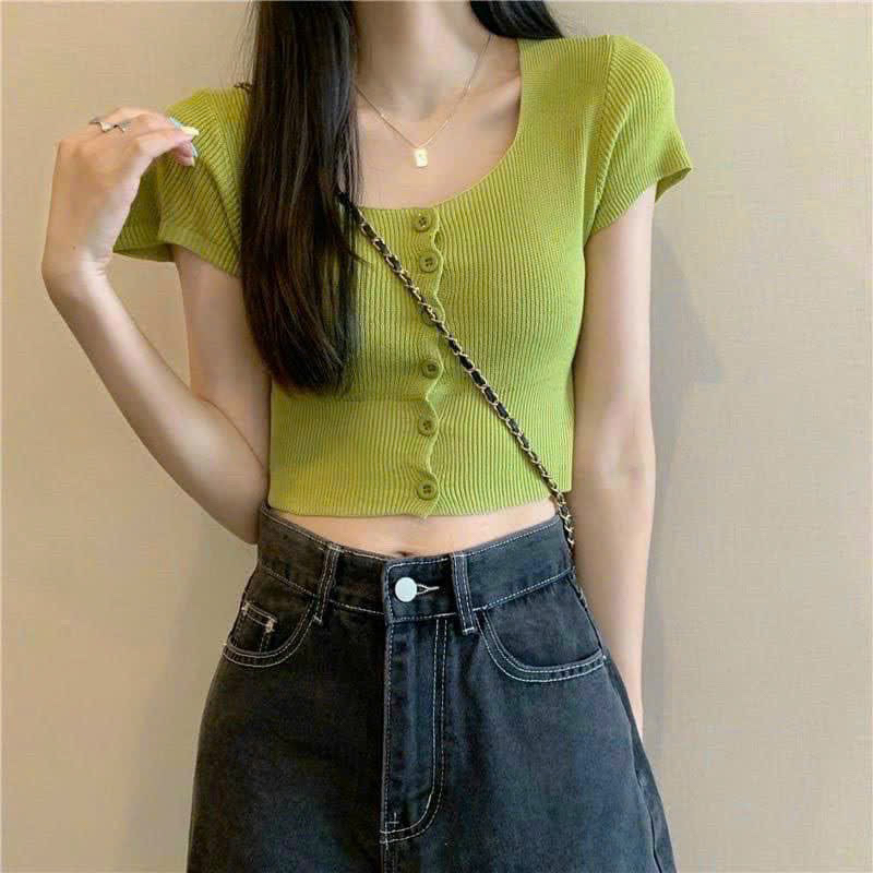 Áo len cộc cổ vuông cúc cài dáng croptop A174
