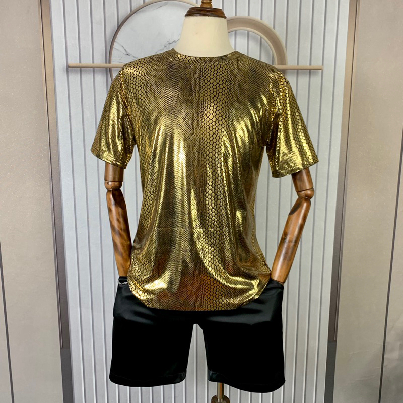 Áo thun cổ tròn nam tay ngắn hoạ tiết da rắn vàng Gold