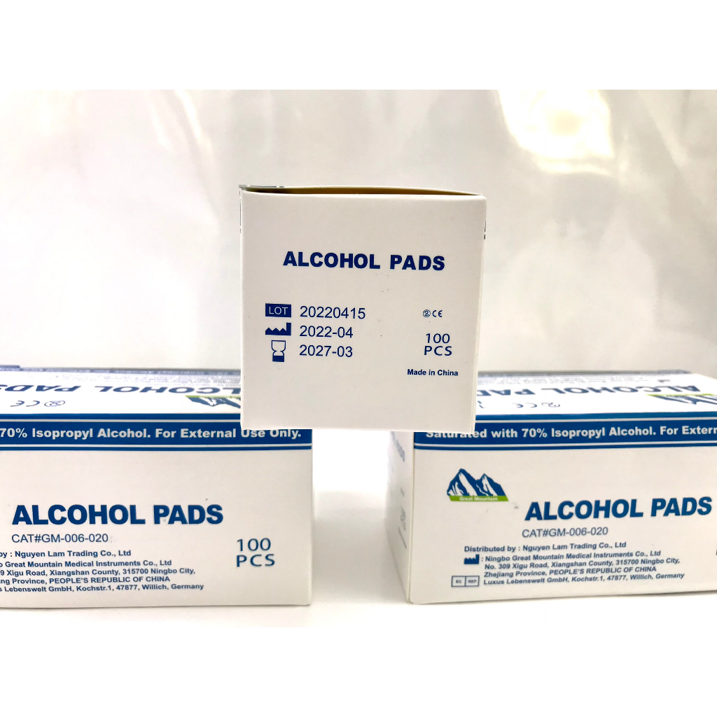Hộp 100 miếng bông tẩm cồn khô sát trùng