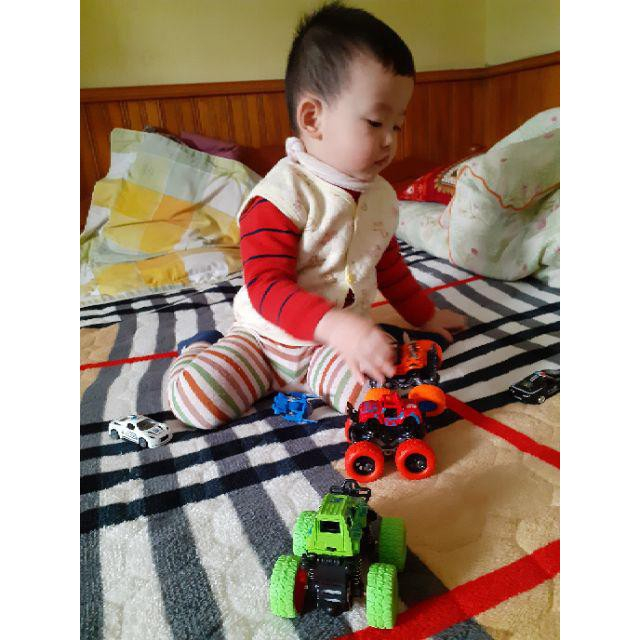 Xe ô tô địa hình quán tính chạy đà không cần pin-Xe địa hình quán tính dẫn động 4 bánh-Xe trớn cho bé-PUKAPI