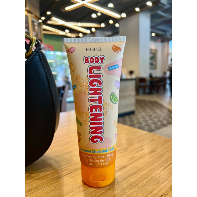 Tẩy Tế Bào Chết Body Lightening, Giúp Làm Mờ Thâm Mông, Nách, Sần Vòng 3, 220ml