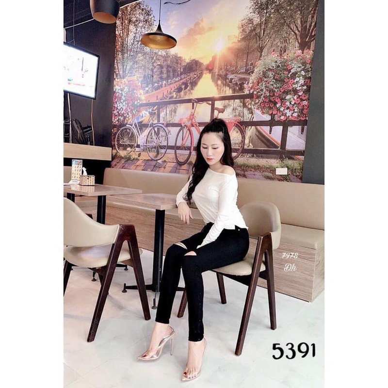 Quần Bò Bó Trơn- Rách