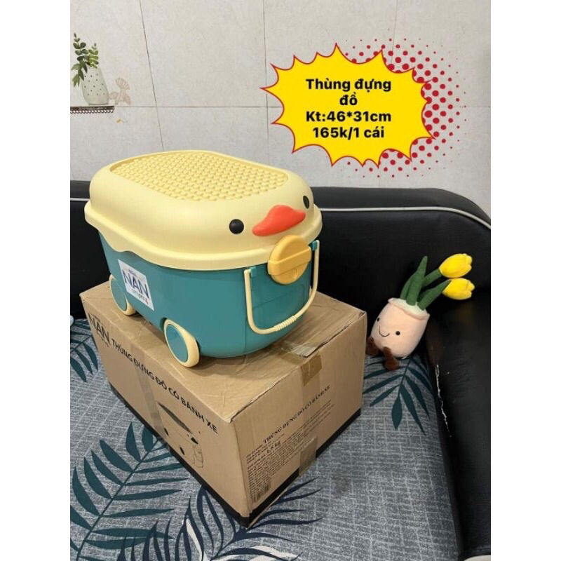 Thùng đựng đồ chơi có bánh xe